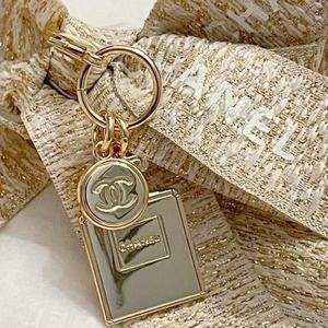 CHANEL Authentic Gold Tone 2 Piece Charm with Lobster Claw No5  with Ribbon